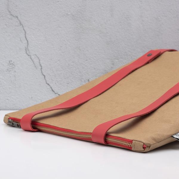 mochila kraft camel papel lavable ligera urbana minimalista rojo