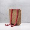 mochila kraft camel papel lavable ligera urbana minimalista rojo
