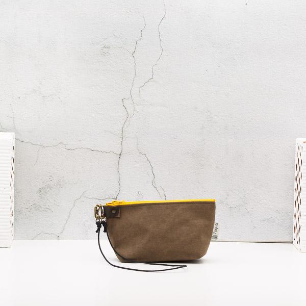 Estuche TOTAL-TOTAL Choco Amarillo